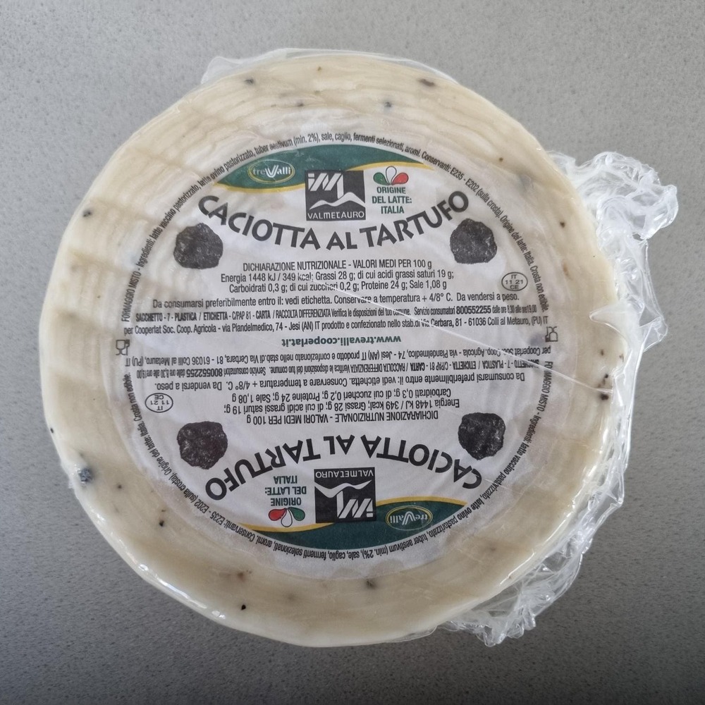Käse CACIOTTA mit Trüffel