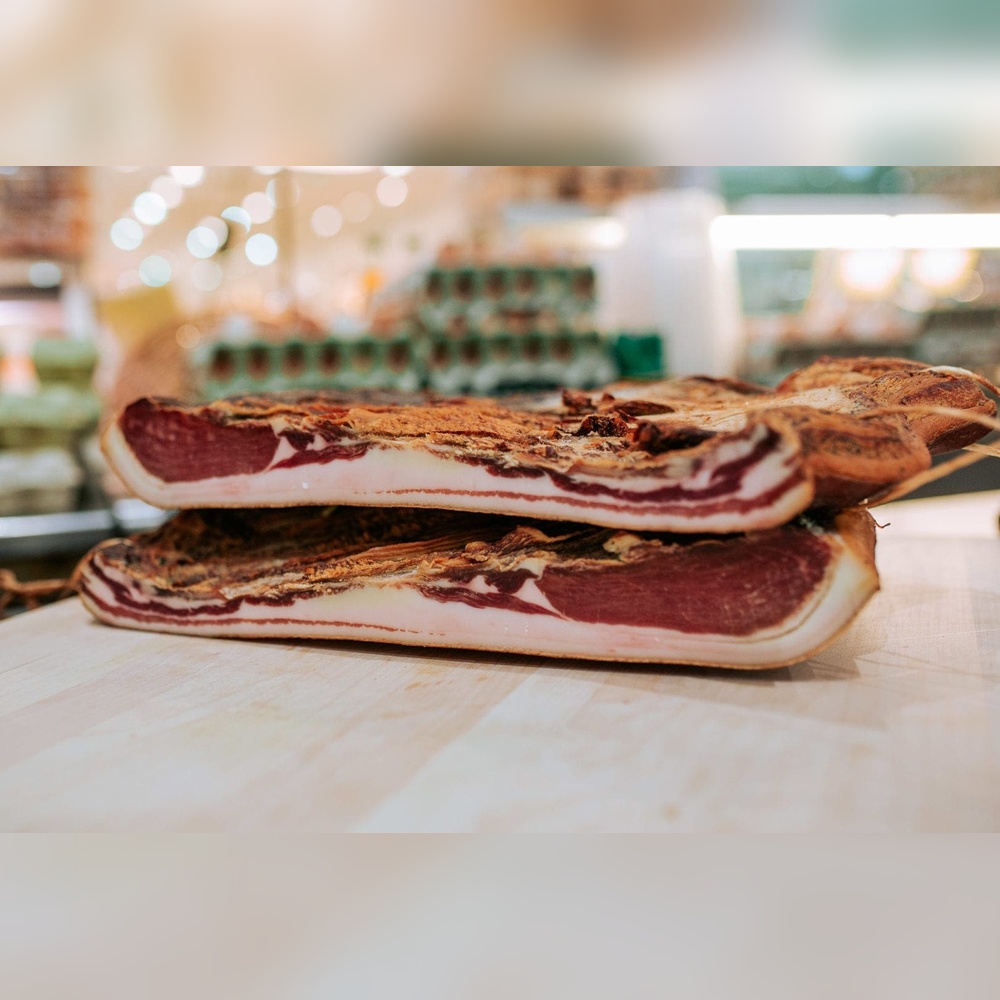 Bauch-Karree-Speck nach Drautaler Art – verschiedenene Größen – Originalproduktfoto